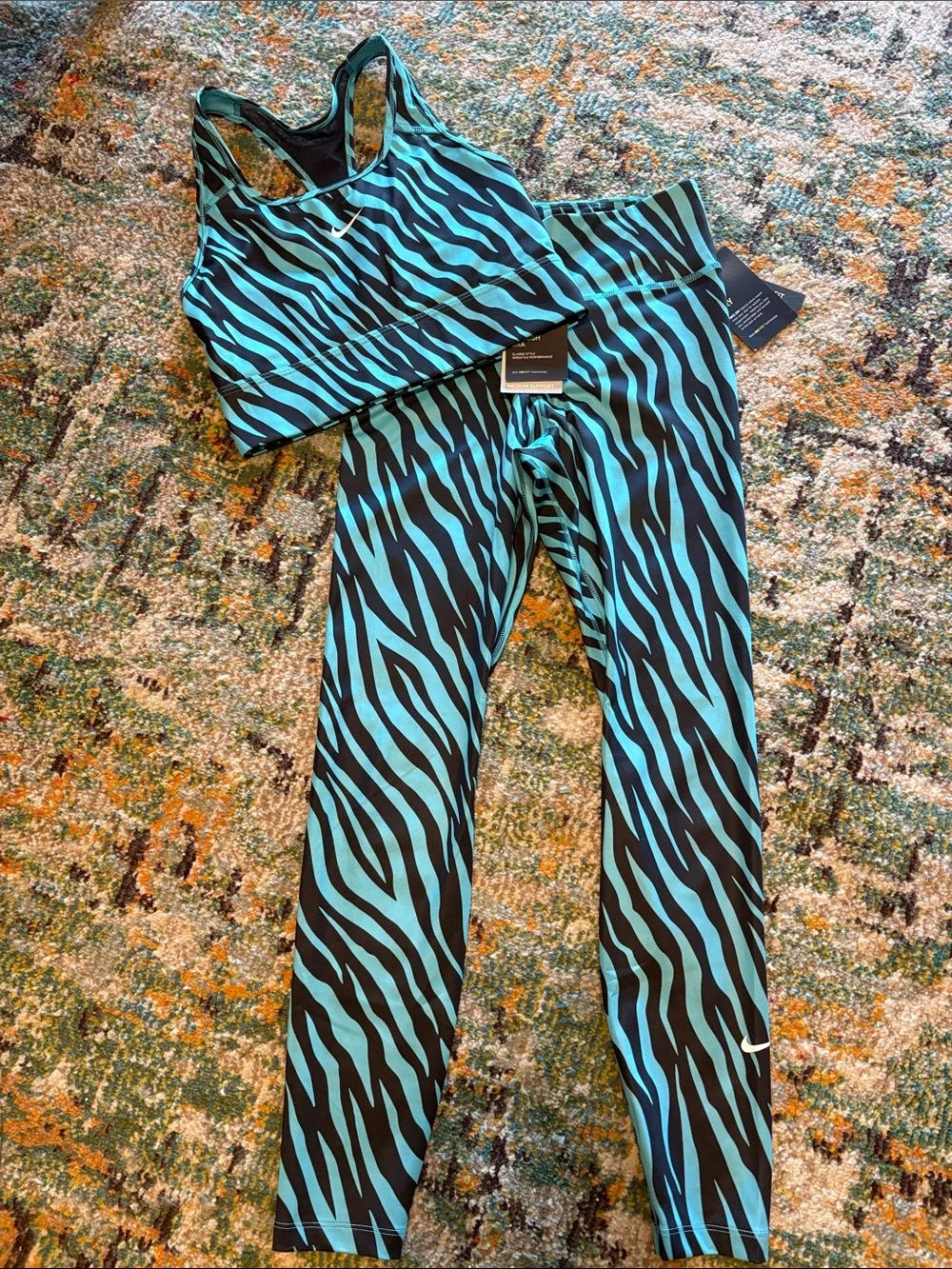 💎RARE SET💎🆕Nike One Icon Clash Zebra Print Sports Bra And Leggings, Size S & M